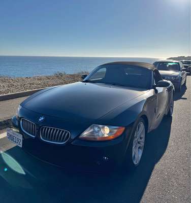 2004 BMW Z4 - 3.0i Roadster 2D