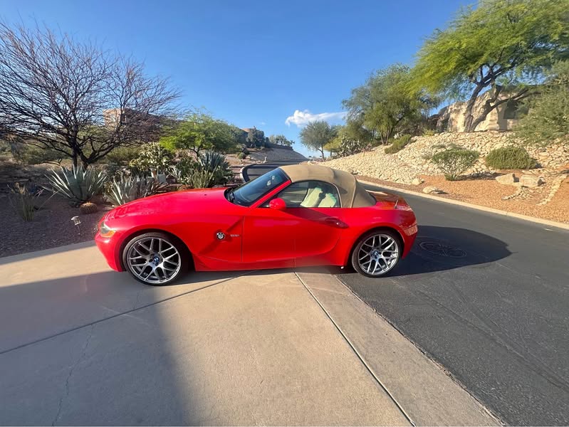 2004 BMW Z4 - 2.5i Roadster 2D