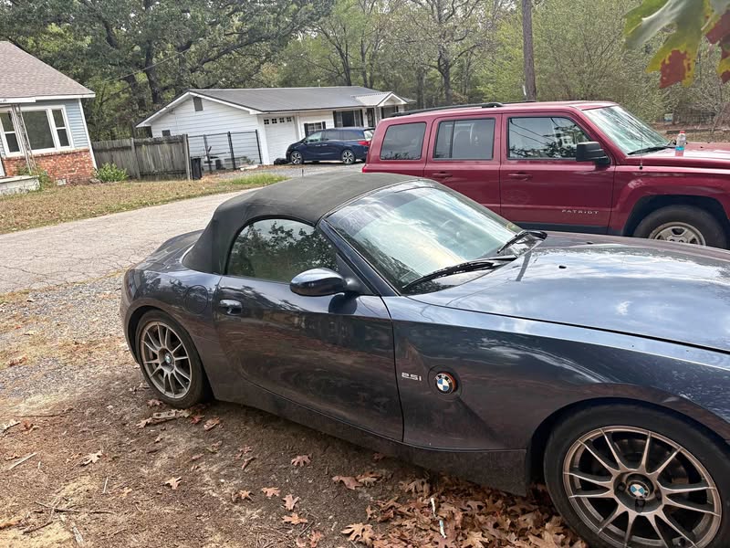 2003 BMW Z4 - 2.5i Roadster 2D