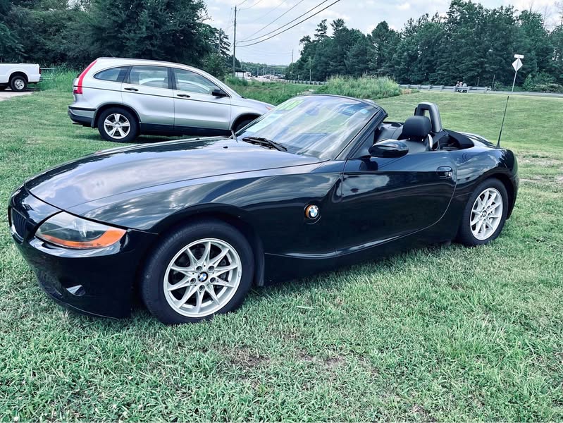 2004 BMW Z4 - 2.5i Roadster 2D