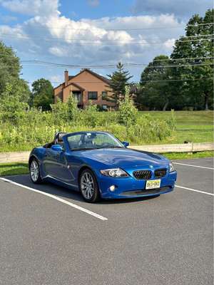 2004 BMW Z4 - 3.0i Roadster 2D
