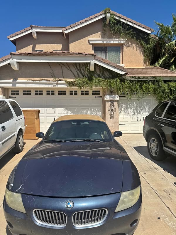 2005 BMW Z4 - 3.0i Roadster 2D
