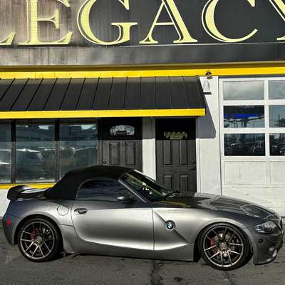 2005 BMW Z4 - 2.5i Roadster 2D