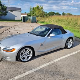 2003 BMW Z4 - 3.0i Roadster 2D