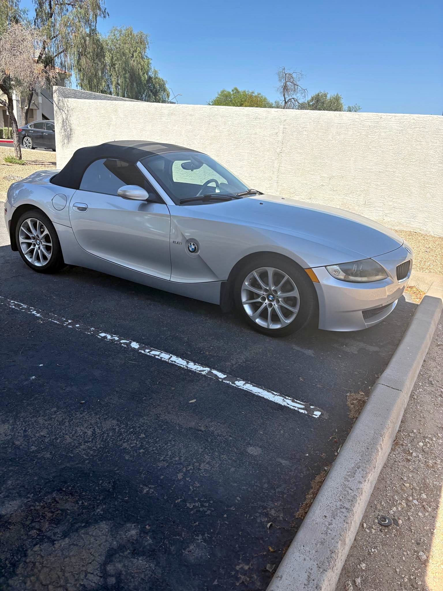 2008 BMW Z4 - 3.0i Roadster 2D