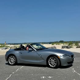 2006 BMW Z4 - 3.0i Roadster 2D