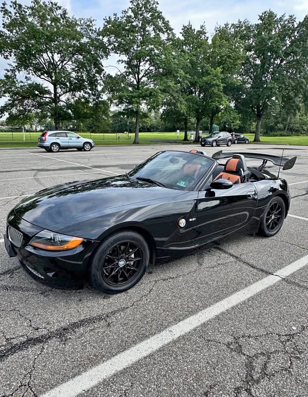 2003 BMW Z4 - 2.5i Roadster 2D