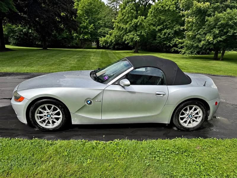 2004 BMW Z4 2.5i Roadster