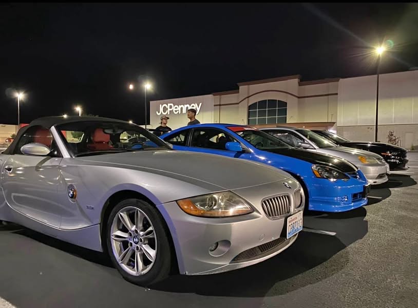 2003 BMW Z4 - 3.0i Roadster 2D