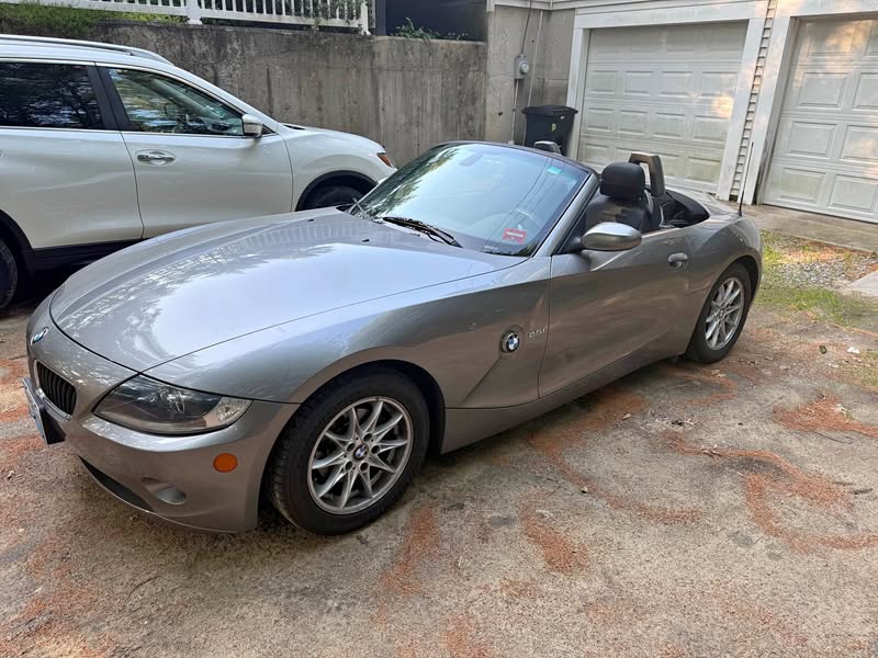 2005 BMW Z4 - 2.5i Roadster 2D