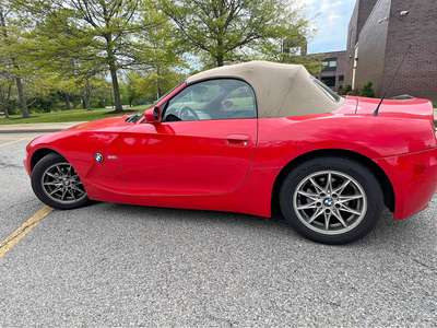 2004 BMW Z4 - 2.5i Roadster 2D