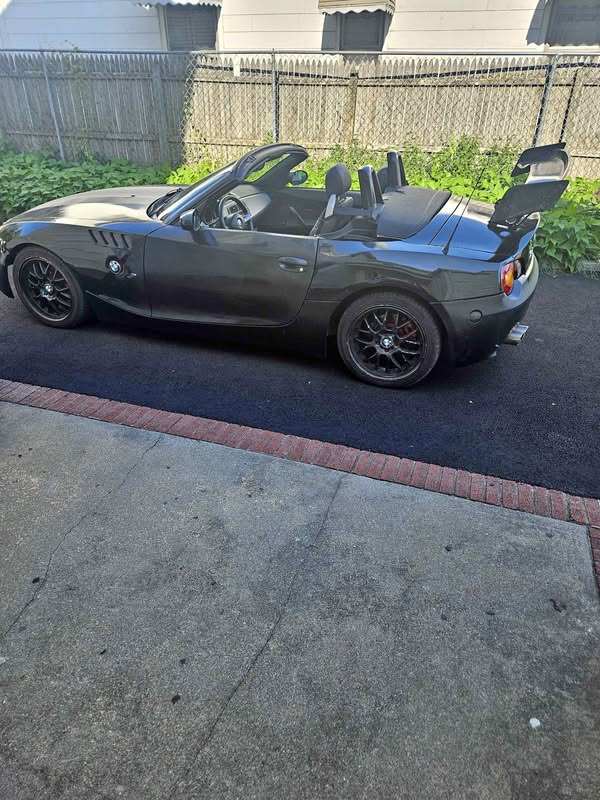 2003 BMW Z4 - 2.5i Roadster 2D