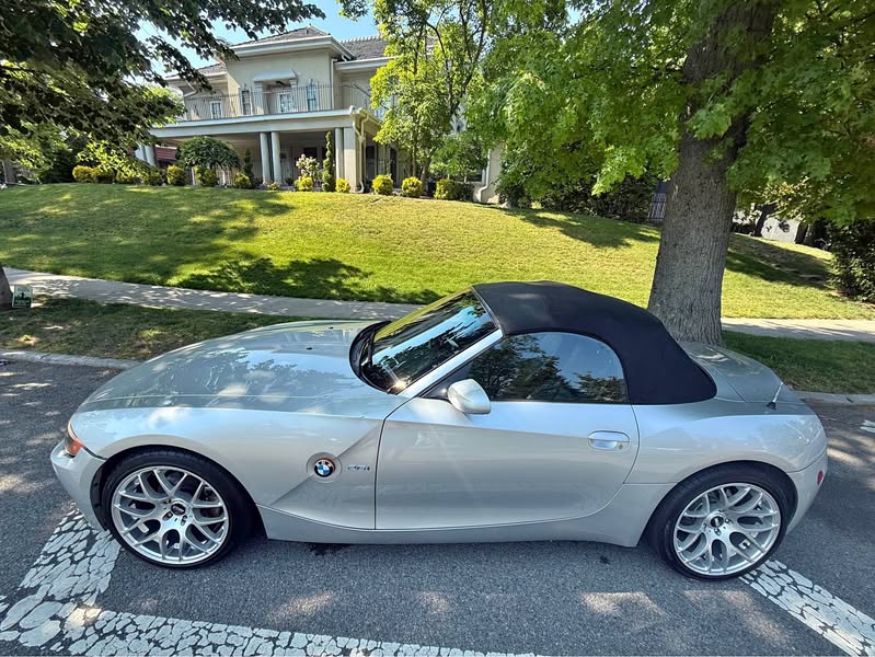 2003 BMW Z4 - 2.5i Roadster 2D