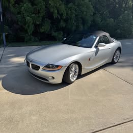 2003 BMW Z4 2.5i Roadster 2D
