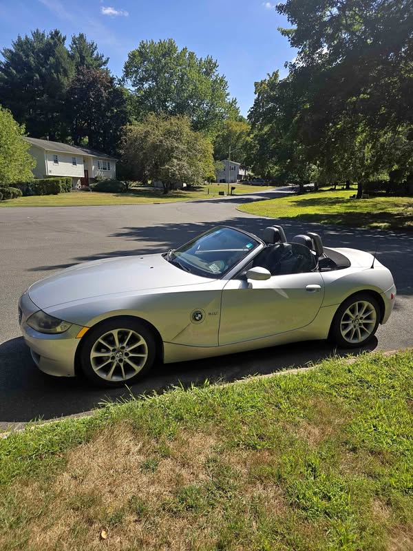 2007 BMW Z4 - 3.0i Roadster 2D