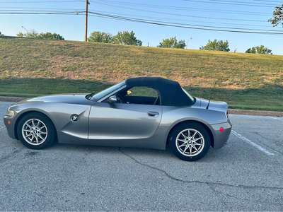 2005 BMW Z4 - 3.0si Roadster 2D