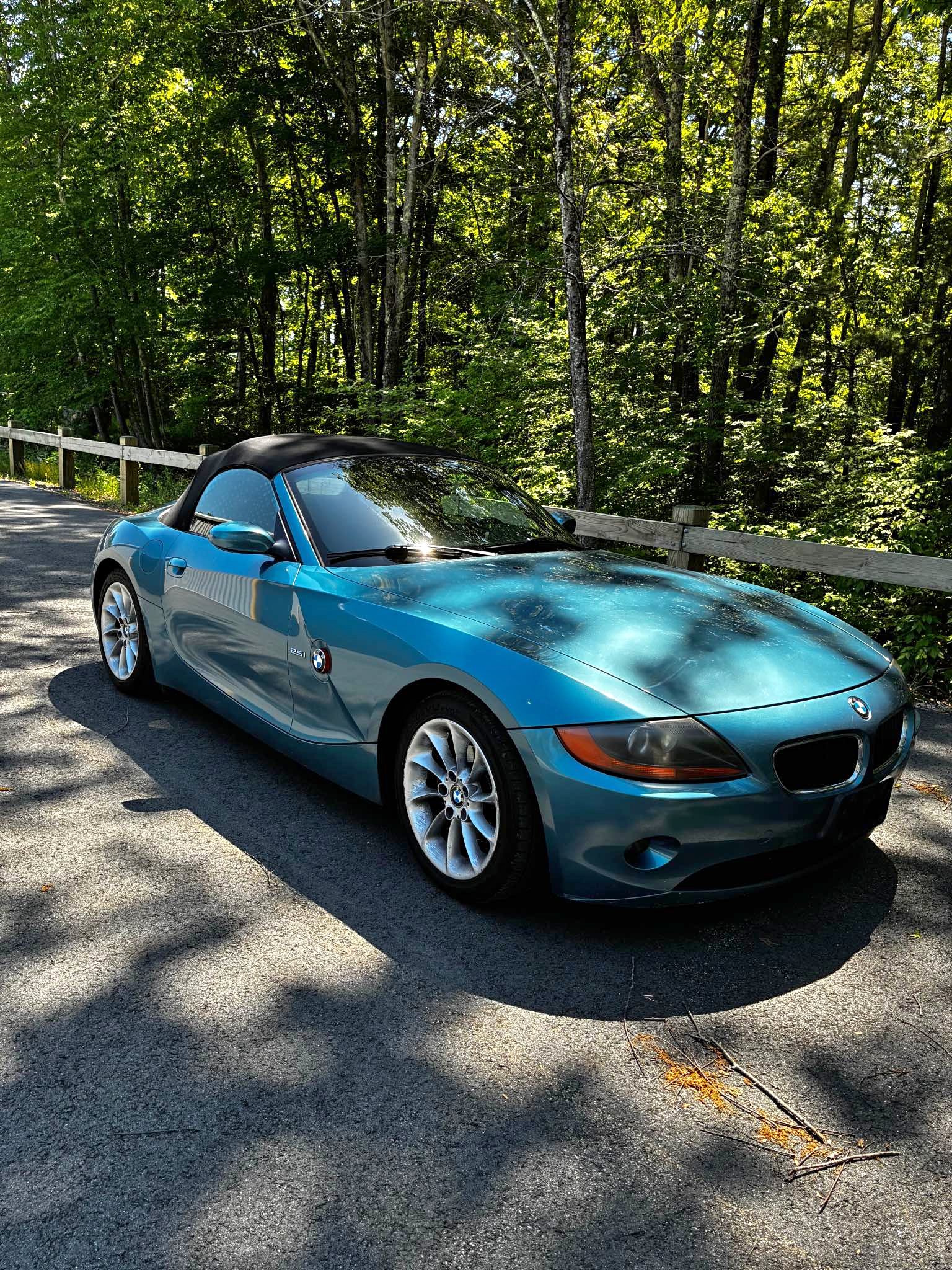 2004 BMW Z4 - 2.5i Roadster 2D