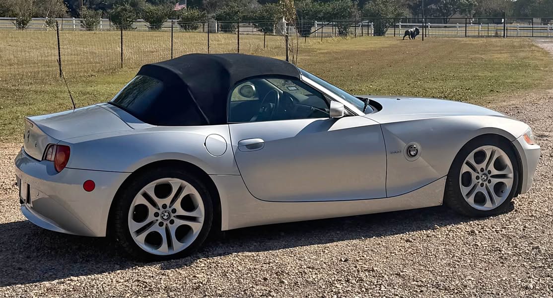 2003 BMW Z4 - 3.0i Roadster 2D