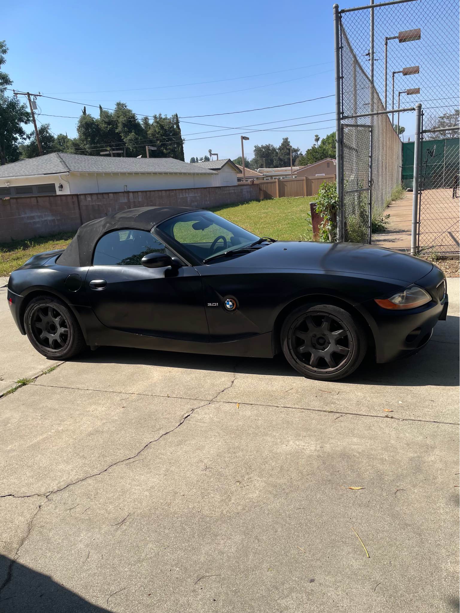 2003 BMW Z4 - 3.0i Roadster 2D