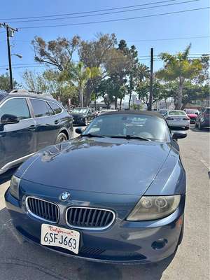 2005 BMW Z4 2.5i Roadster 2D