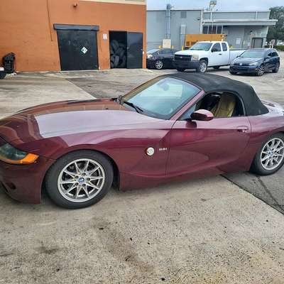2004 BMW Z4 - 2.5i Roadster 2D