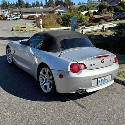 2004 BMW Z4 - 3.0i Roadster 2D