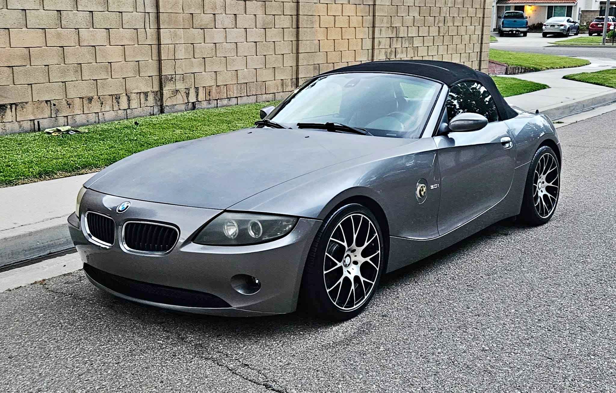 2003 BMW Z4 - 3.0i Roadster 2D