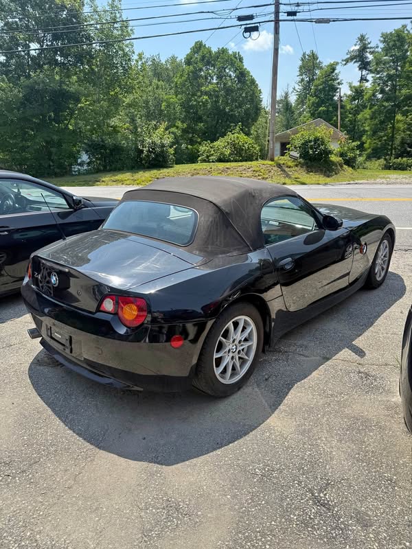 2003 BMW Z4 - 2.5i Roadster 2D