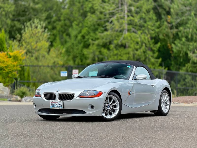 2004 BMW Z4 - 2.5i Roadster 2D