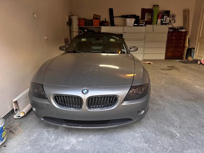 2004 BMW Z4 - 3.0i Roadster 2D