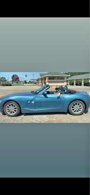 2004 BMW Z4 - 3.0i Roadster 2D