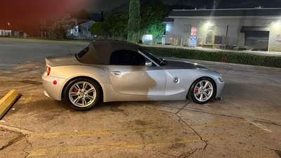 2003 BMW Z4 - 3.0i Roadster 2D