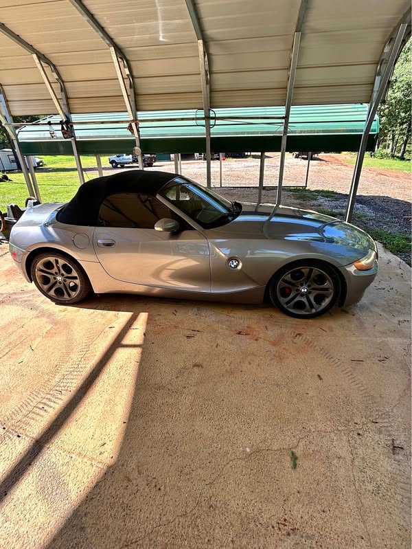 2003 BMW Z4 - 3.0i Roadster 2D