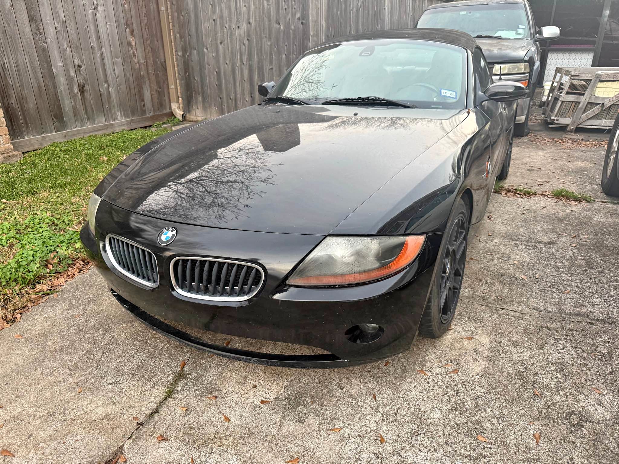 2004 BMW Z4 - 2.5i Roadster 2D