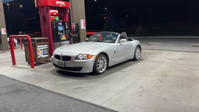 2006 BMW Z4 3.0i Roadster 2D