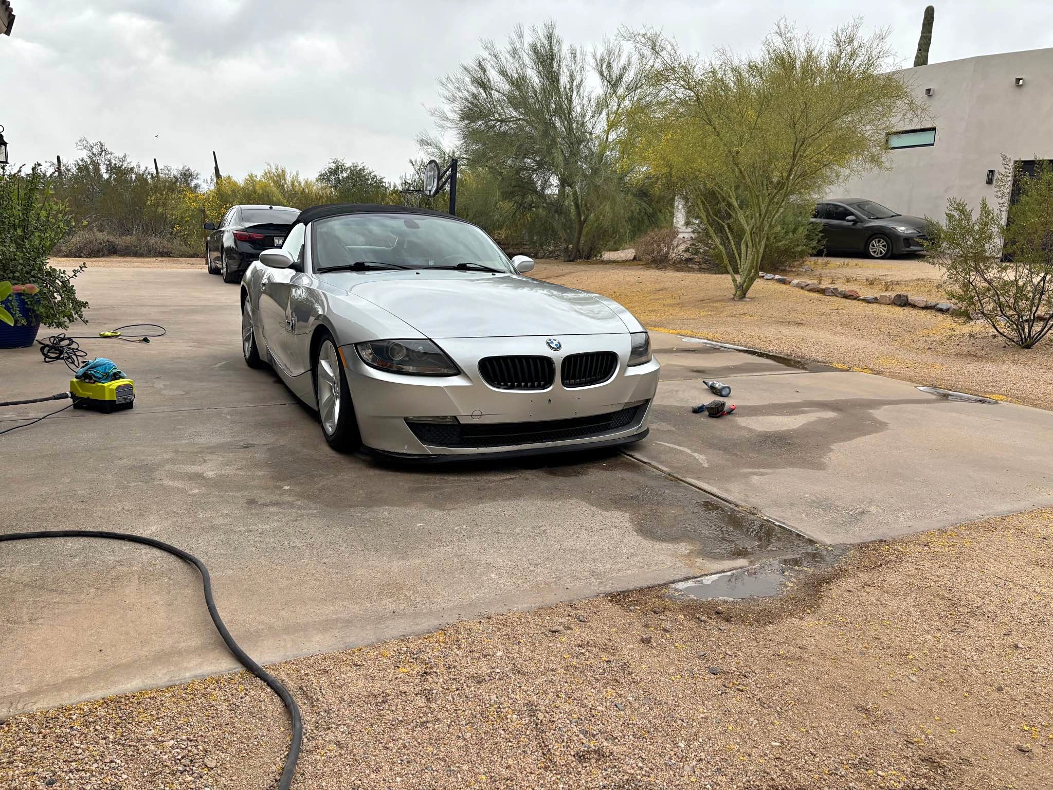 2006 BMW Z4 - 3.0i Roadster 2D
