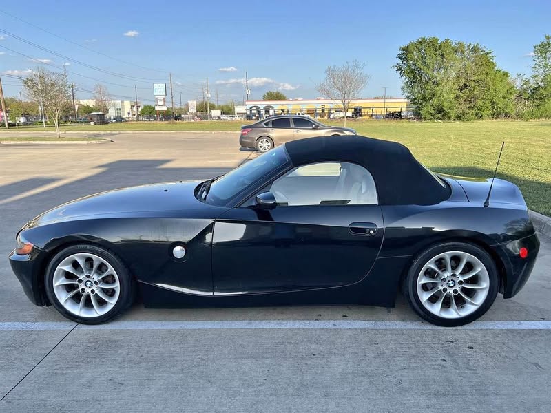 2003 BMW Z4 - 2.5i Roadster 2D