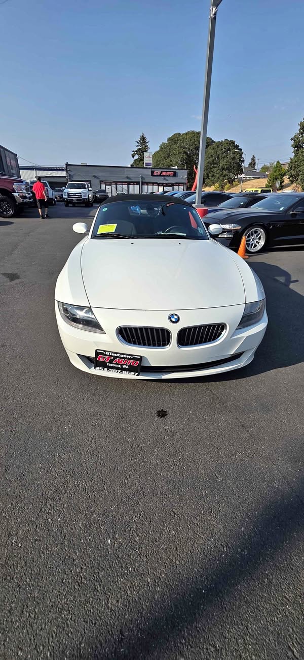2008 BMW Z4 - 3.0i Roadster 2D
