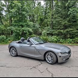 2005 BMW z4 2.5i
