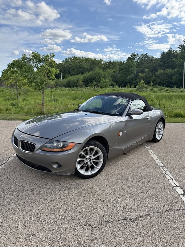 2003 BMW Z4 2.5i