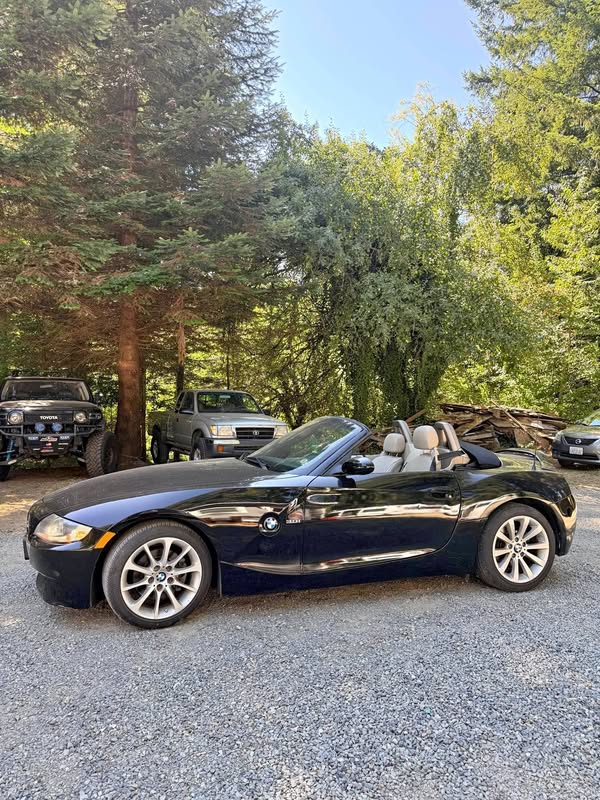 2007 BMW Z4 - 3.0i Roadster 2D