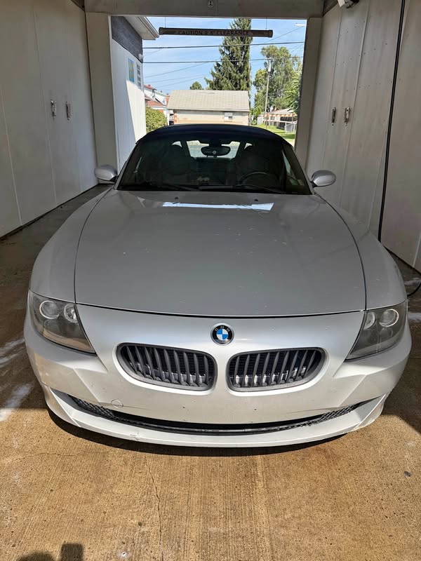 2007 BMW Z4 - 3.0i Roadster 2D