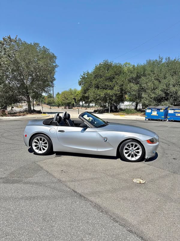 2003 BMW Z4 - 2.5i Roadster 2D