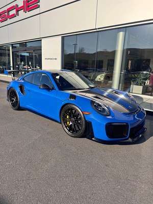 Porsche 911 GT2 RS (991)