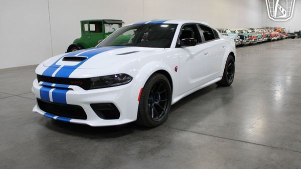 Dodge Charger (2006-2023) Hellcat