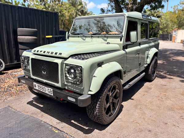 Land Rover Defender (1993-2016)