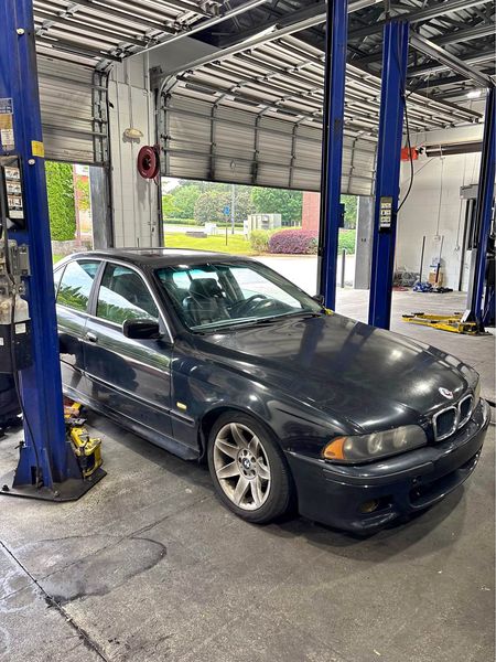 BMW 5-Series (E39)