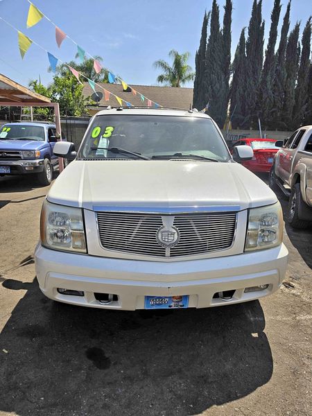 Cadillac Escalade EXT (GMT800, 2002-2006)