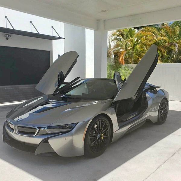 BMW i8