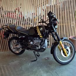 BMW R100